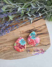 Load image into Gallery viewer, Pair of 2 inch Chubby Teardrop Earrings Steel Rule Die