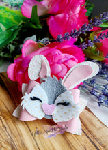 Load image into Gallery viewer, 3.5 Inch Floppy ear Bunny &amp; Lashes Easter Bow Steel Rule Die