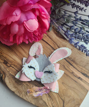 Load image into Gallery viewer, 3.5 Inch Floppy ear Bunny &amp; Lashes Easter Bow Steel Rule Die