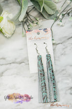 Load image into Gallery viewer, Fringe or Tassles Earring or Pendant Steel Rule Die