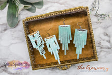 Load image into Gallery viewer, Staggered Fringe Earring or Pendant Steel Rule Die