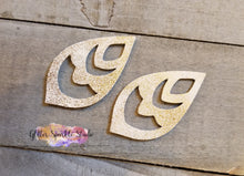Load image into Gallery viewer, Intricate Teardrop Earring or Pendant Steel Rule Die