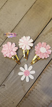 Load image into Gallery viewer, 8 Petal Daisy Floral, Snap Clip or Earring Jewelry Steel Rule Die