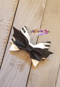 Quad Cut Bat Pinch Bow / Snap Clip Embellishment /Jewelry Steel Rule Die