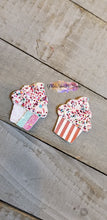Load image into Gallery viewer, Cupcake Steel Rule Die for appliques or snap clips