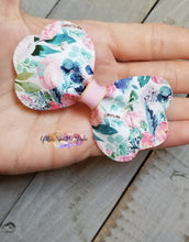 Load image into Gallery viewer, Triple Ruffled Pinch Bow Steel Rule Combo Die