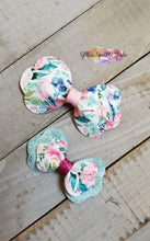 Load image into Gallery viewer, Triple Ruffled Pinch Bow Steel Rule Combo Die