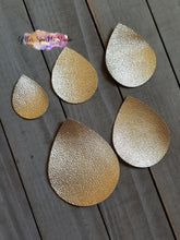 Load image into Gallery viewer, Chubby Teardrops 5 piece earring or pendant multi cut Steel Rule Die