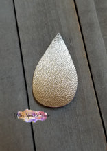 Load image into Gallery viewer, Raindrops 6 piece earring or pendant multi cut Steel Rule Die