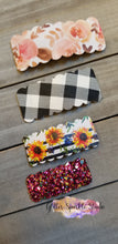 Load image into Gallery viewer, 4 piece Multi Size Scalloped Rectangle Hinged snap clip multi cut Steel Rule Die