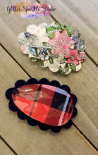 Load image into Gallery viewer, 8 piece Multi Size Scalloped &amp; Oval/Egg Shaped multi cut Steel Rule Die