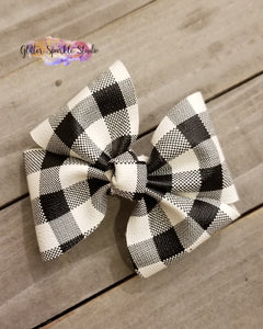 4ish inch Fluffy Petal Pinch Bow Steel Rule Die