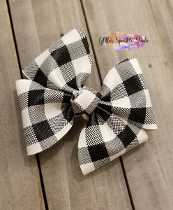 4ish inch Fluffy Petal Pinch Bow Steel Rule Die