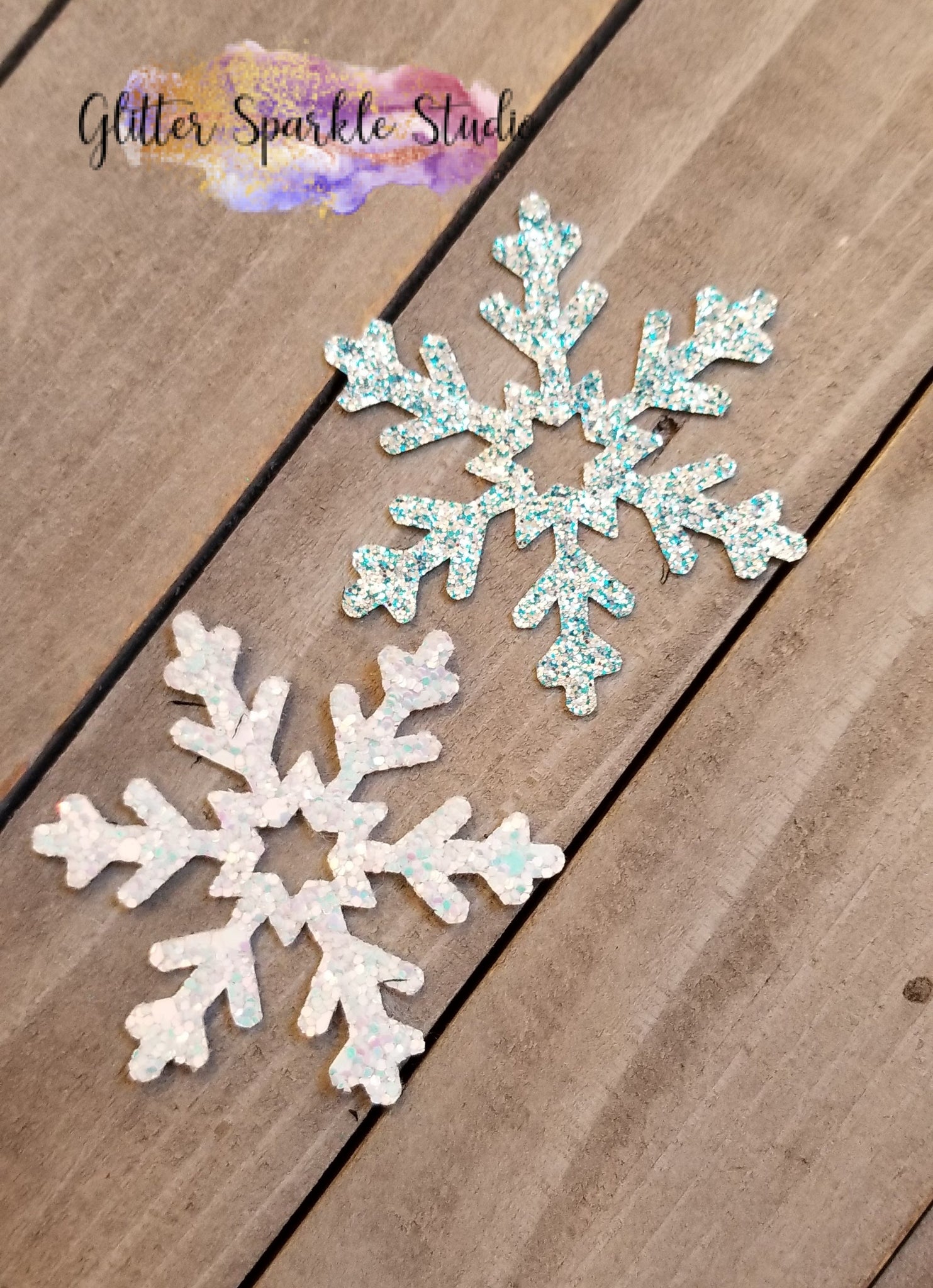 Pair of Pettite Embossed Fluffy Snowflakes Earrings Steel Rule Die –  Glitter Sparkle Studio