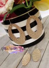 Load image into Gallery viewer, Big Beautiful Oval Earring Steel Rule Die