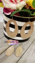 Load image into Gallery viewer, Big Beautiful Oval Earring Steel Rule Die