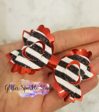 Load image into Gallery viewer, 3.5 inch Scalloped 3-D Tilted Tiny Hearts Bow Steel Rule COMBO Die