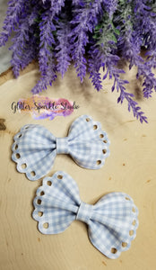 2.9 inch Eyelet Scalloped Piggy Pair edge Pinch Bow Steel Rule Die