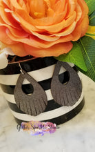 Load image into Gallery viewer, Funky Fringe Earring Steel Rule Die