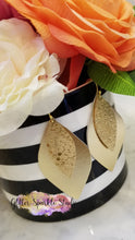 Load image into Gallery viewer, Lovely Layered Leaves Earring or Pendant Steel Rule Die