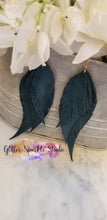 Load image into Gallery viewer, 4 inch Triple Layer Twisted Fringe Feathers Earring or Pendant Steel Rule Combo Die