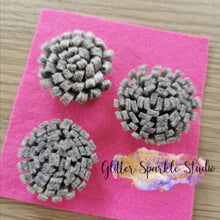 Load image into Gallery viewer, Pre Order Only - 5x cuts of Three Styles of Stamens Steel Rule Die