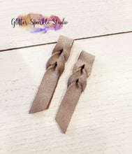 Load image into Gallery viewer, Large Pair of Blood Knot Keychains or Zipper pulls Steel Rule Die