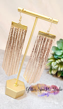 Load image into Gallery viewer, Tapered Fringe Earring Steel Rule Die