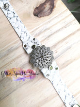 Load image into Gallery viewer, Larger 42-44mm Rounded Tip Smart Watch Band Steel Rule Die (not earring)