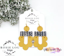 Load image into Gallery viewer, Pair of Petite 2 inch Scalloped Della U Dangle Earring Steel Rule Die