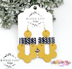 Pair of Petite 2 inch Scalloped Della U Dangle Earring Steel Rule Die