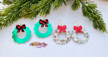 Load image into Gallery viewer, Pair of Mini 1.5 inch Ribbon Wreaths Earring Steel Rule Die