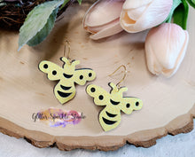 Load image into Gallery viewer, Pair of Fancy Bee layered Earring Steel Rule Die