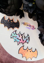 Load image into Gallery viewer, Chubby Layered Bat Snap Shaped Snap Clip multi cut Steel Rule Die