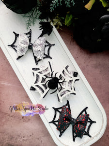 4ish inch Scalloped Pinch with Spider Web Tail Bow Steel Rule Die
