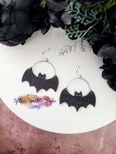 Load image into Gallery viewer, Pair of Hanging Bats earring Steel Rule Die