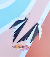 Load image into Gallery viewer, 6 Piece Jagged Feathers for Layering Earring or Pendant Steel Rule Combo Die