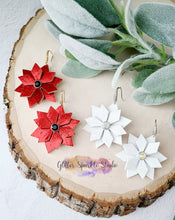 Load image into Gallery viewer, Poinsettia or Snowflakes Layered flower Earring Steel Rule Die