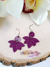 Load image into Gallery viewer, Crease Pad Required - Tiny 1.36 inch Pair of Blossom Dangle Xtra Strong Embossing Dangle Petite Earring Steel Rule Die
