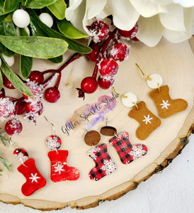 1-1.5 inch Stitcher Basic Snugg Snowflake Boot Earring or applique Steel Rule Die
