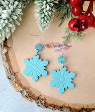 Load image into Gallery viewer, Petite Pair of Art Deco Star Snowflakes Earrings Steel Rule Die